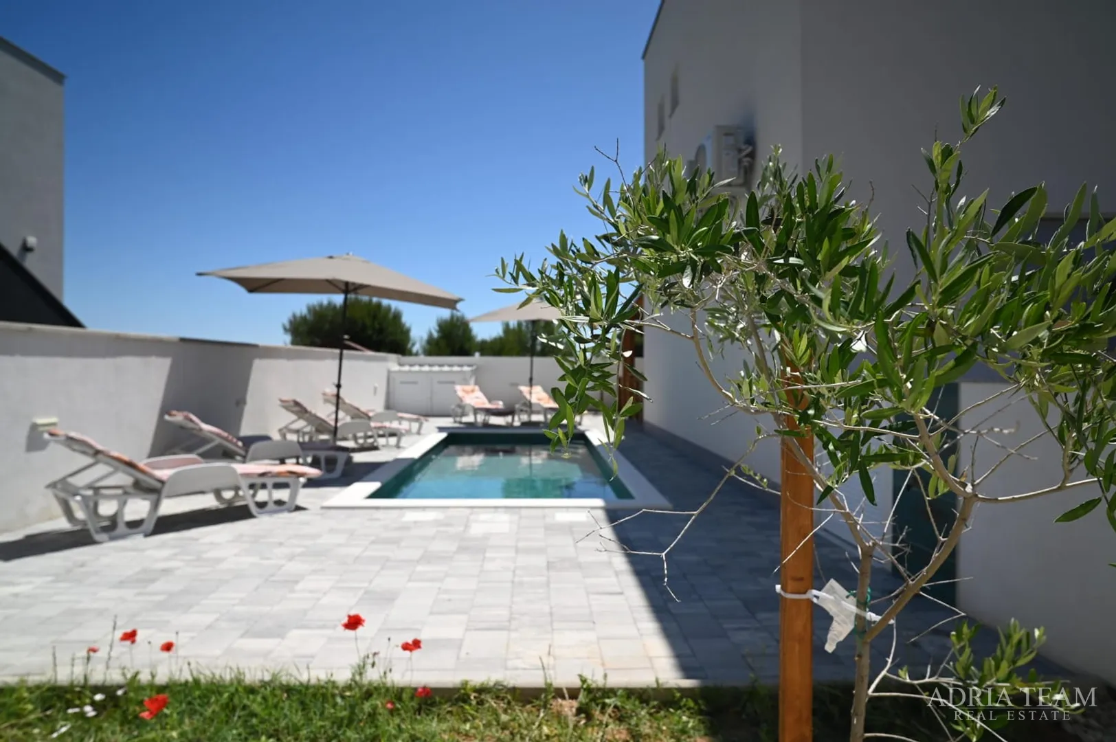 vila s bazenom, 350 m od mora, vir - zadar - slika 21