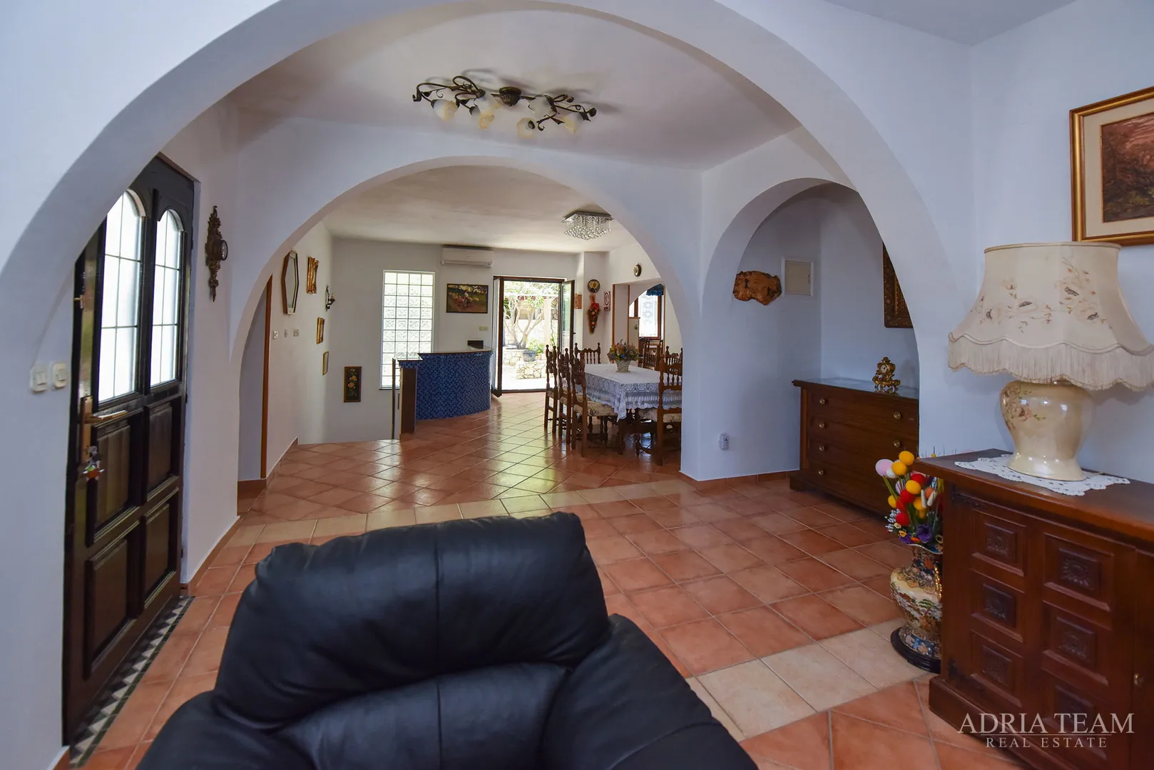 apartmani u kući, 150 m od mora - pag - slika 12