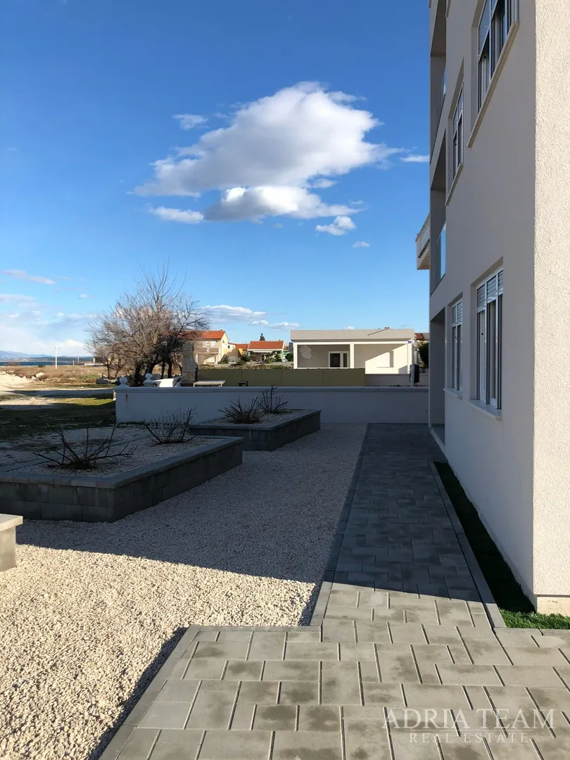 apartman u prvom redu do mora, potpuno opremljen - vir - slika 26
