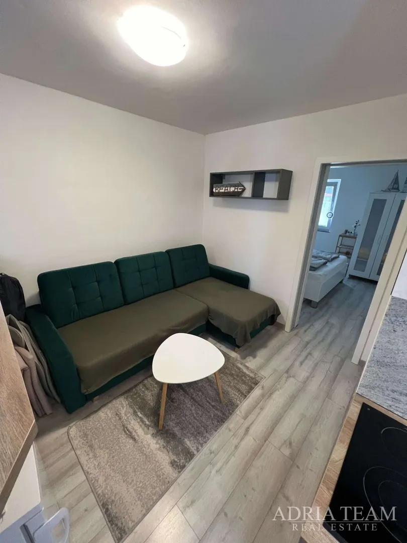 jednosobni apartman potpuno preuređen! 100 m od mora, vir - zadar - slika 8