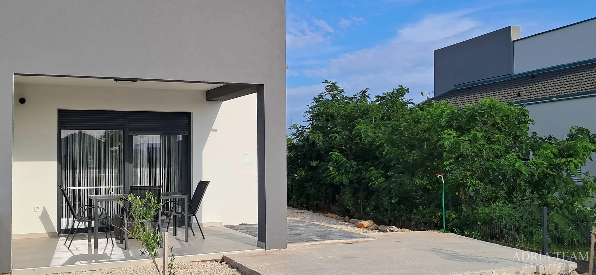apartman u novogradnji, pogled na more, vrt 240 m2 - povljana, pag - slika 21