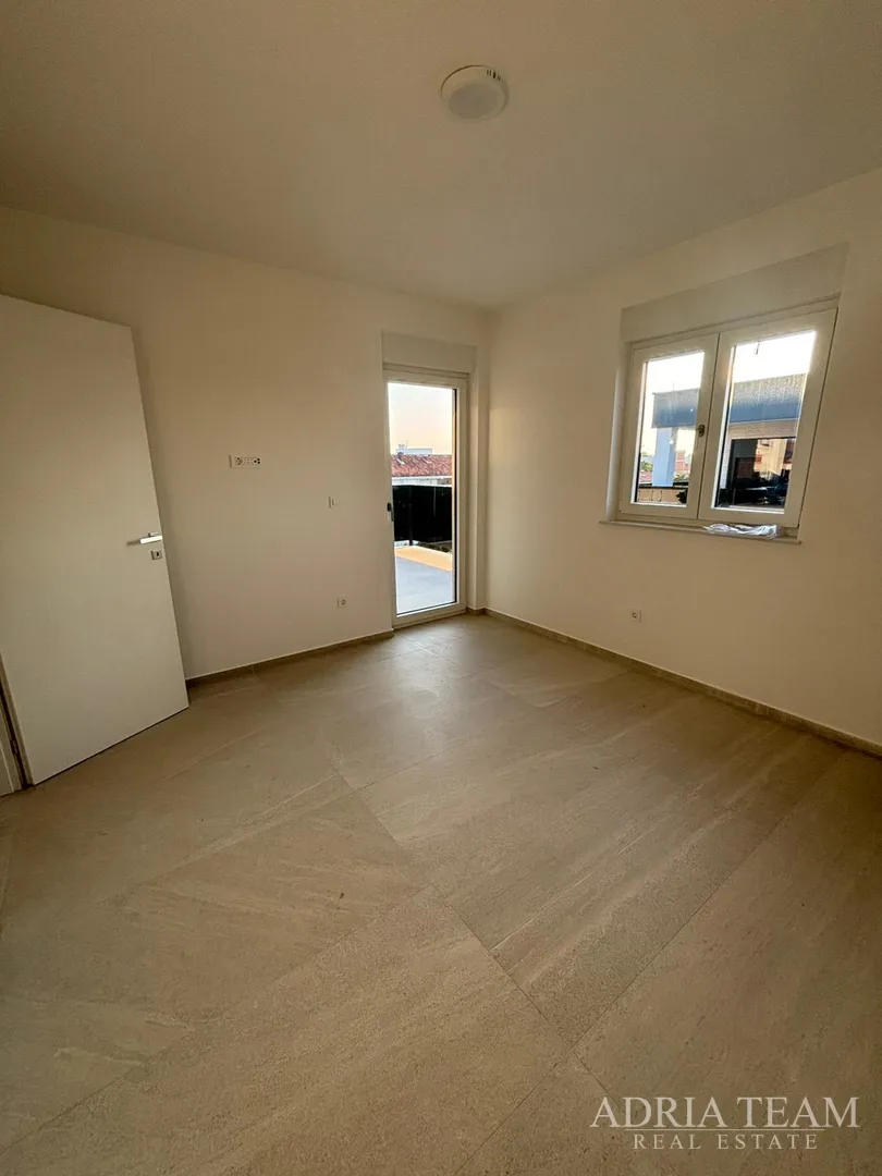 apartman u blizini plaže, novogradnja, 150 m od mora - privlaka - slika 22