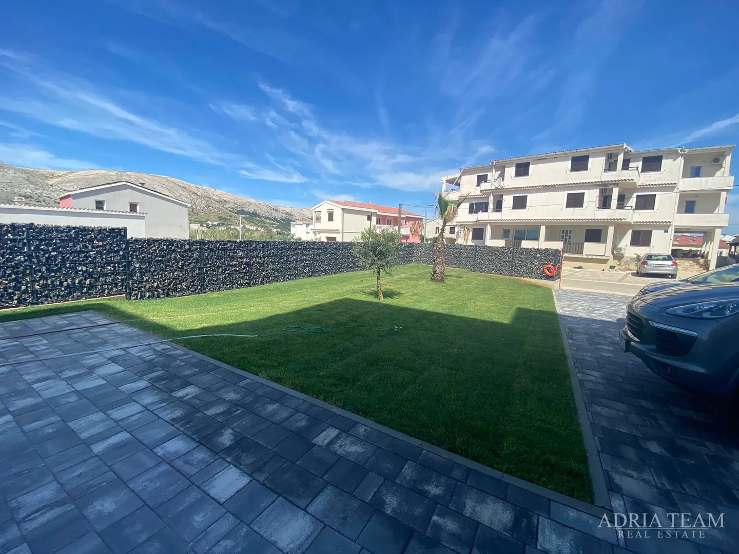 apartmani u novogradnji s pogledom na more, mirna i tiha pozicija!! pag - slika 18