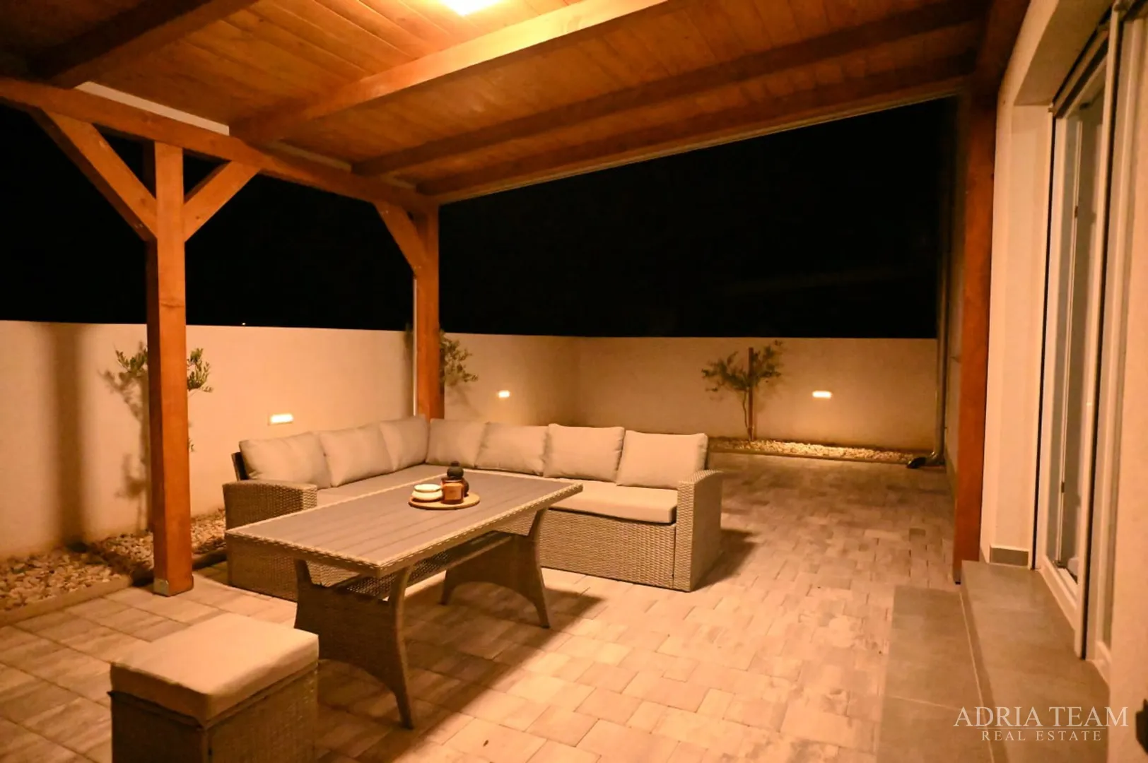 vila s bazenom, 350 m od mora, vir - zadar - slika 18