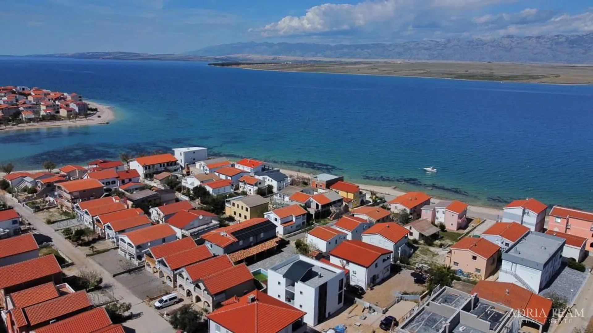 kuća sa 6 stambenih jedinica, 70 m od mora - vir - slika 19