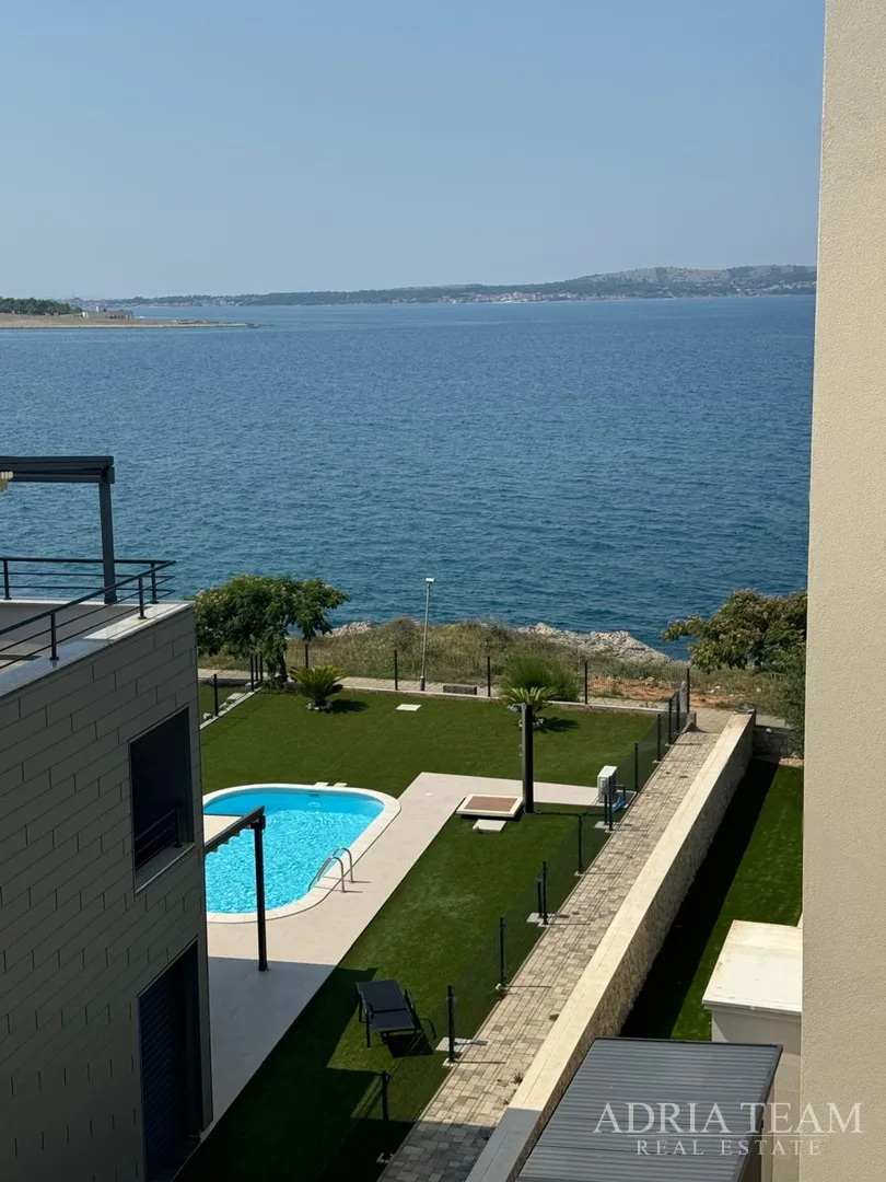 proljetna akcija!! apartman u prvom redu do mora s prekrasnim pogledom - pag, povljana - slika 5