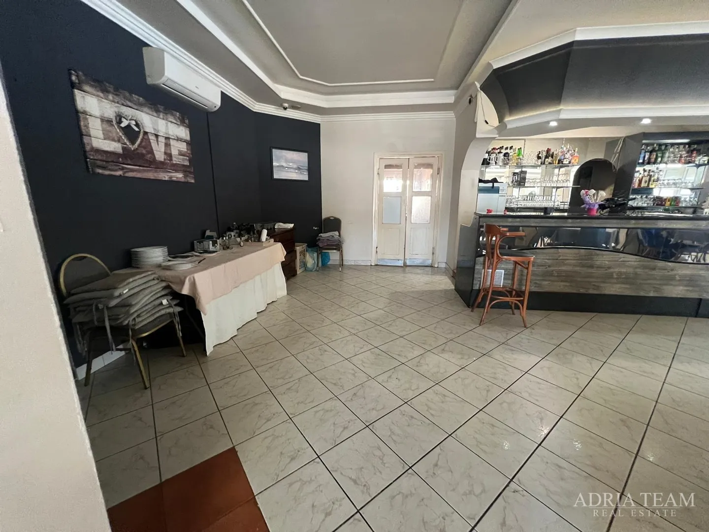 renovirana kuća s poslovnim prostorom (restoran i pekara) - nin - slika 15