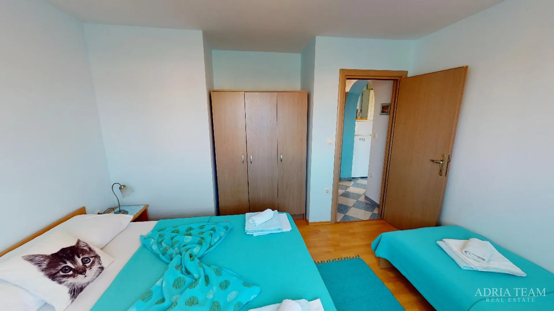 hotel s konobom i krovnom terasom, 1. red do mora - sukošan - slika 82