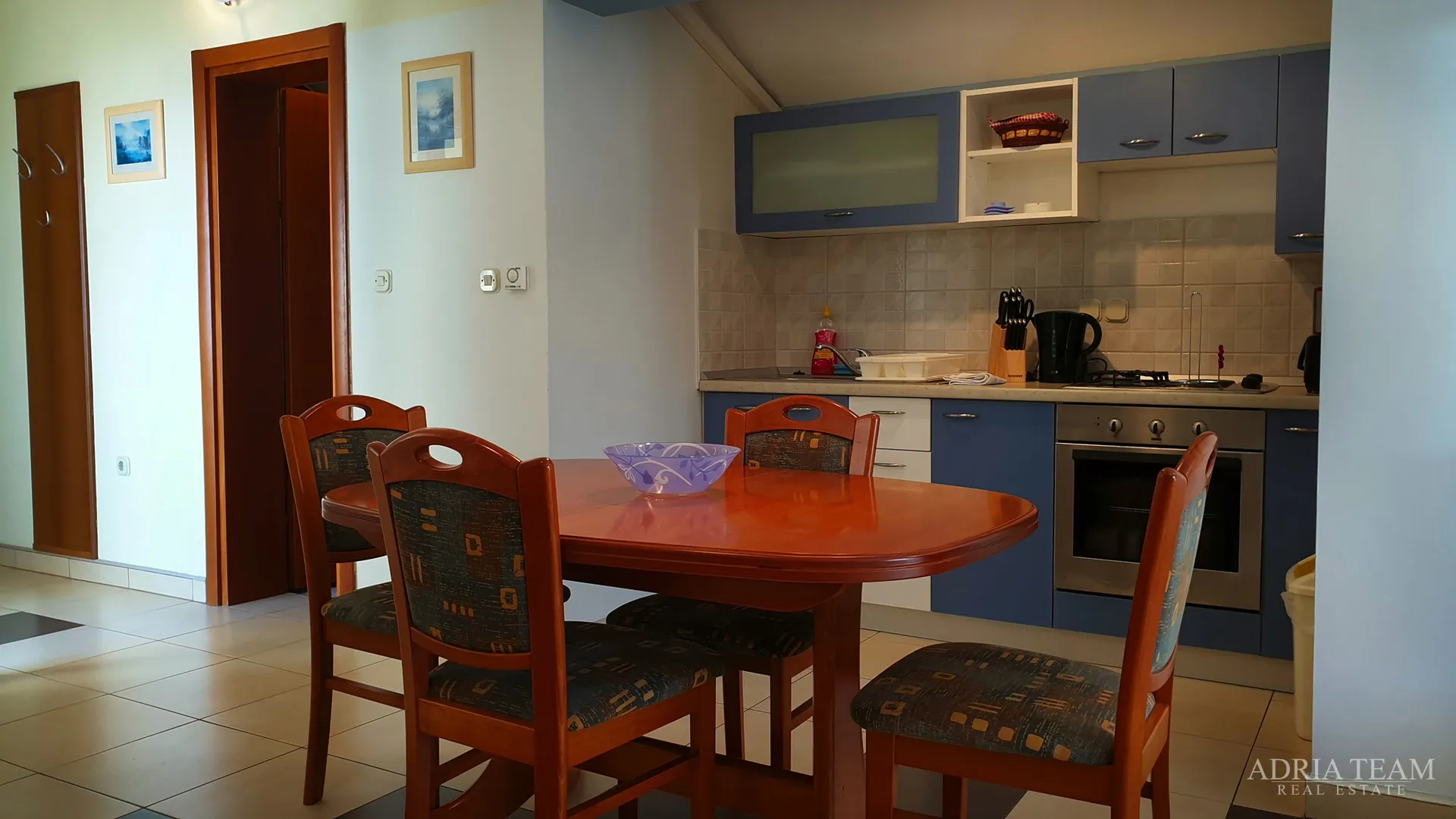 vila sa 7 apartmana, pogled na more - diklo, zadar - slika 21