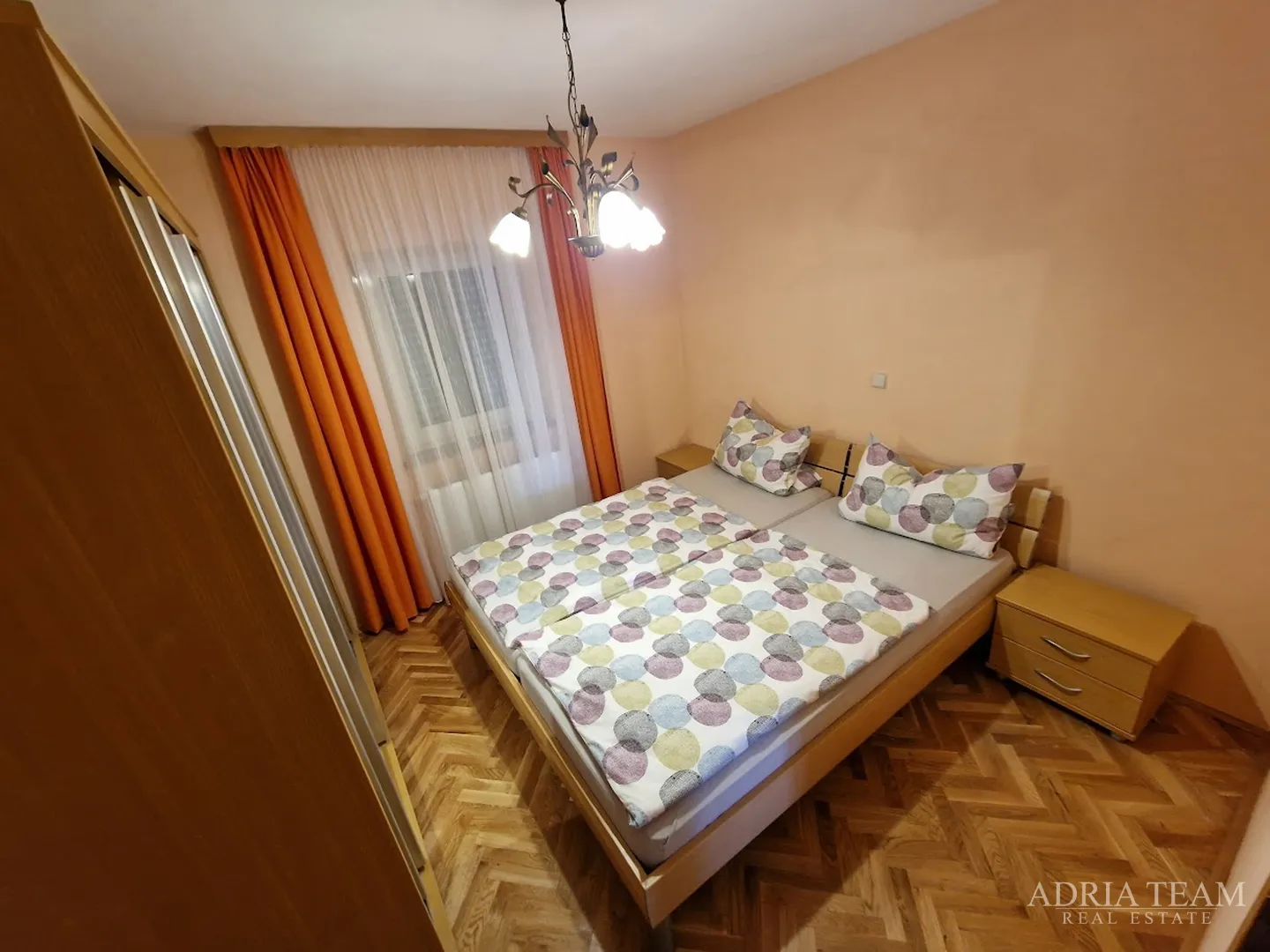kuća s 2 stana, neposredna blizina mora - maslenica - slika 8