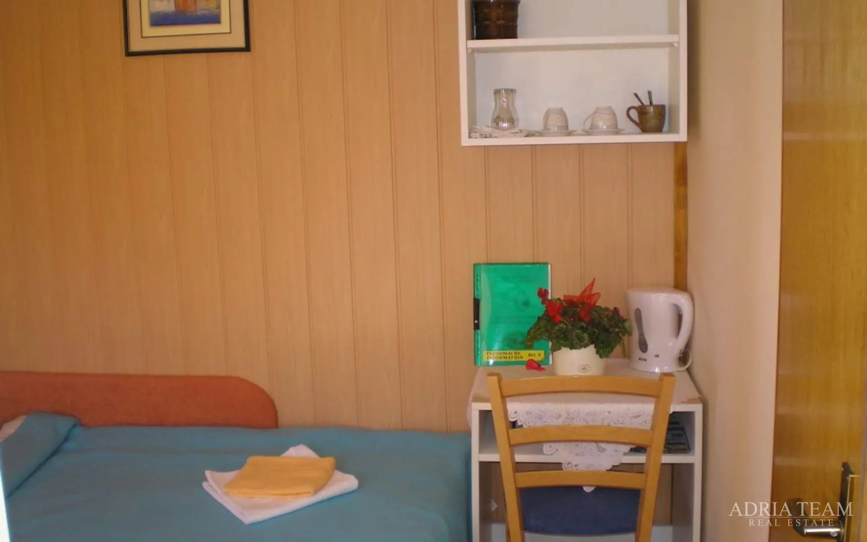hotel 50 m od mora - posedarje - slika 6