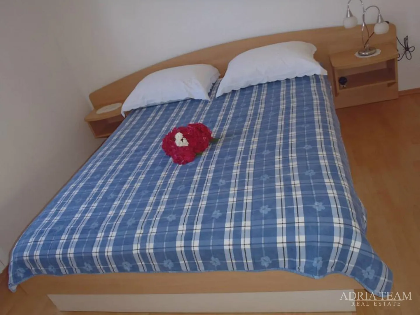 kuća u prvom redu do mora, prekrasan pogled iz svih prostorija - brodarica, zadar - slika 5