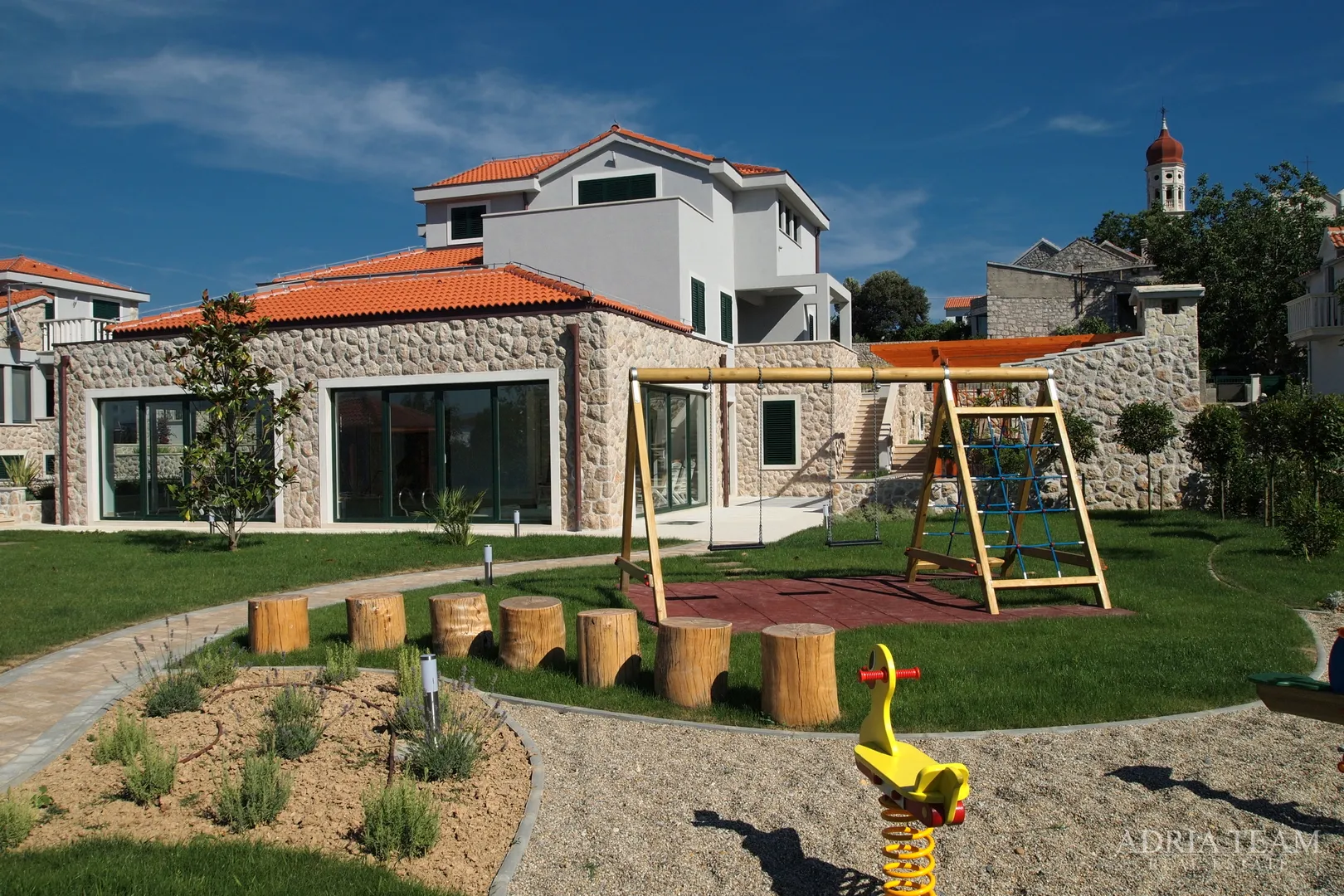 luksuzna vila 100 m od marine - betina, murter - slika 12