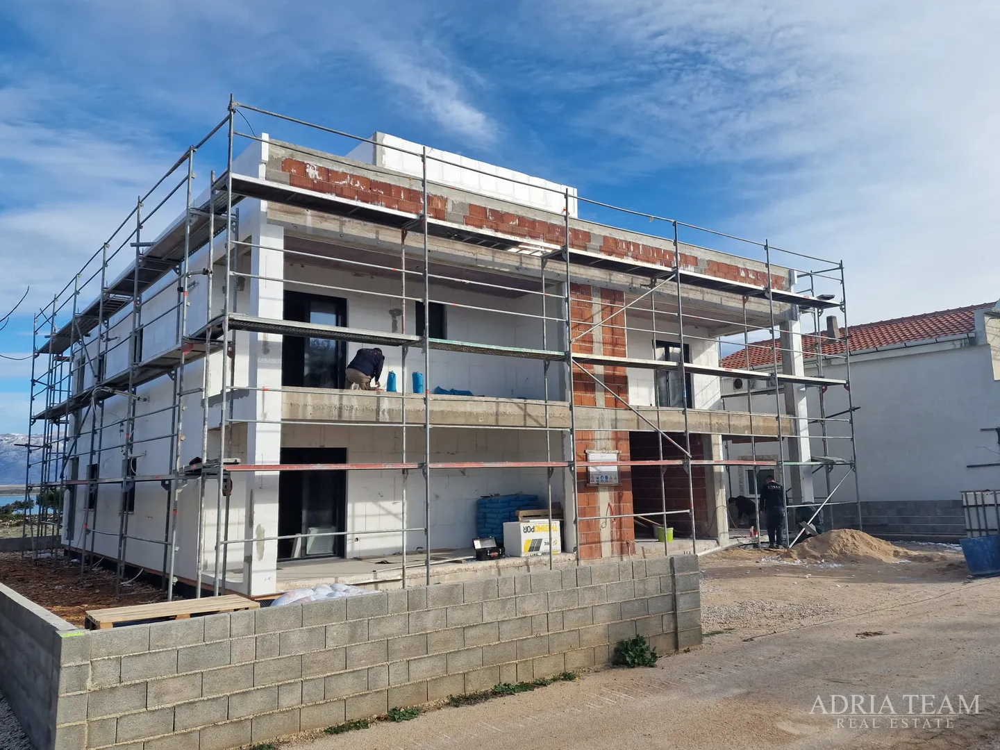 apartmani u stambenoj zgradi na prvom katu, novogradnja - vir - slika 5