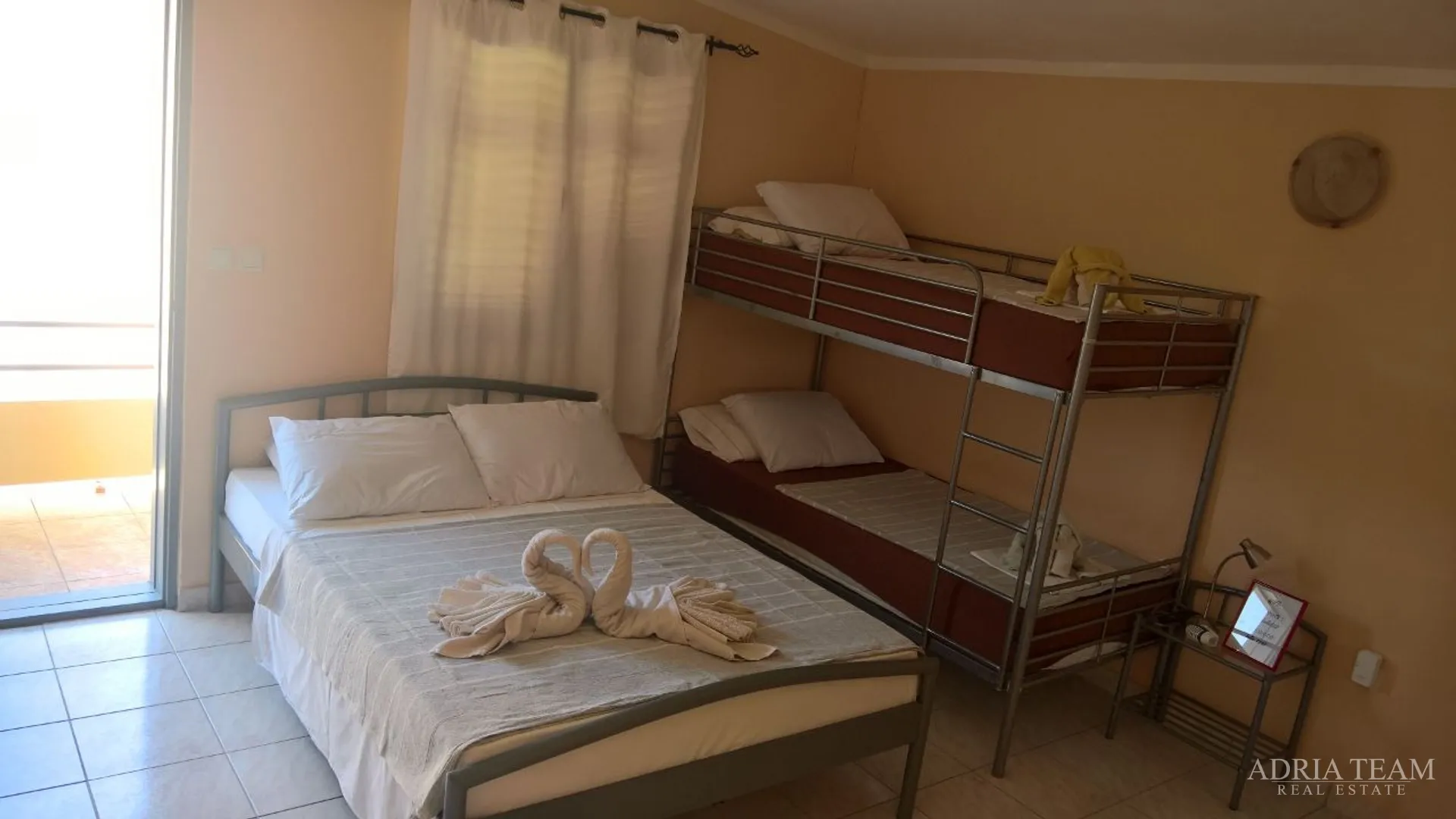 apartmanska kuća u 1.redu do mora - slika 22
