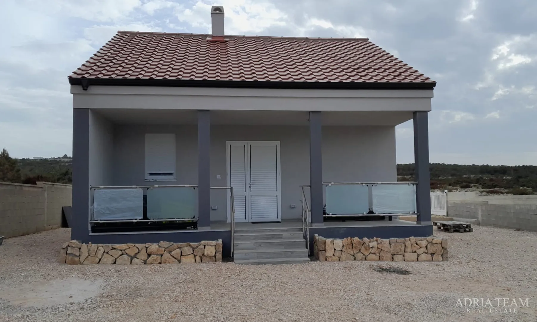 Kuća U Novogradnji - Ražanac