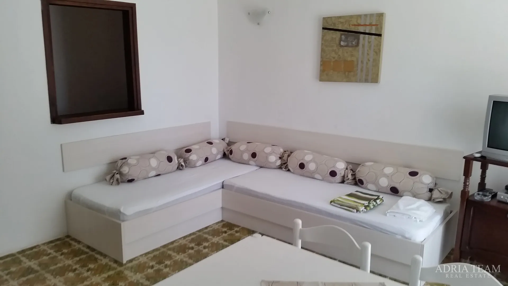 apartmanska kuća 100 m od mora, odlična lokacija - novalja, pag - slika 21