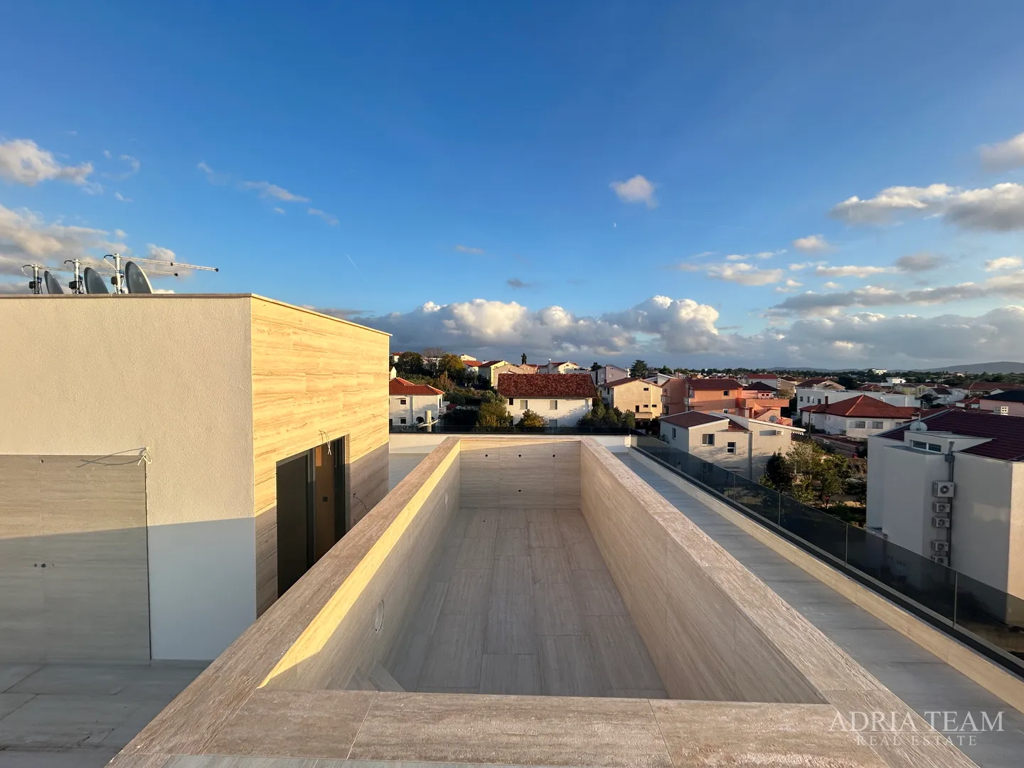 penthouse udaljen 70 m od mora, novogradnja - zadar, diklo - slika 4