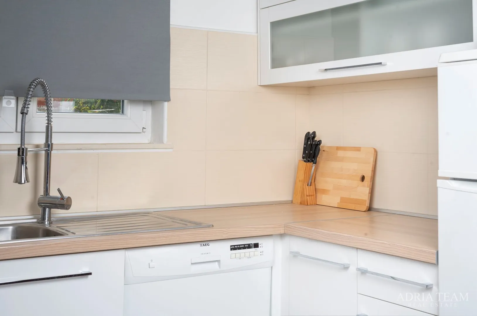 apartmanska kuća s bazenom, mirna i tiha pozicija, posedarje - slika 27