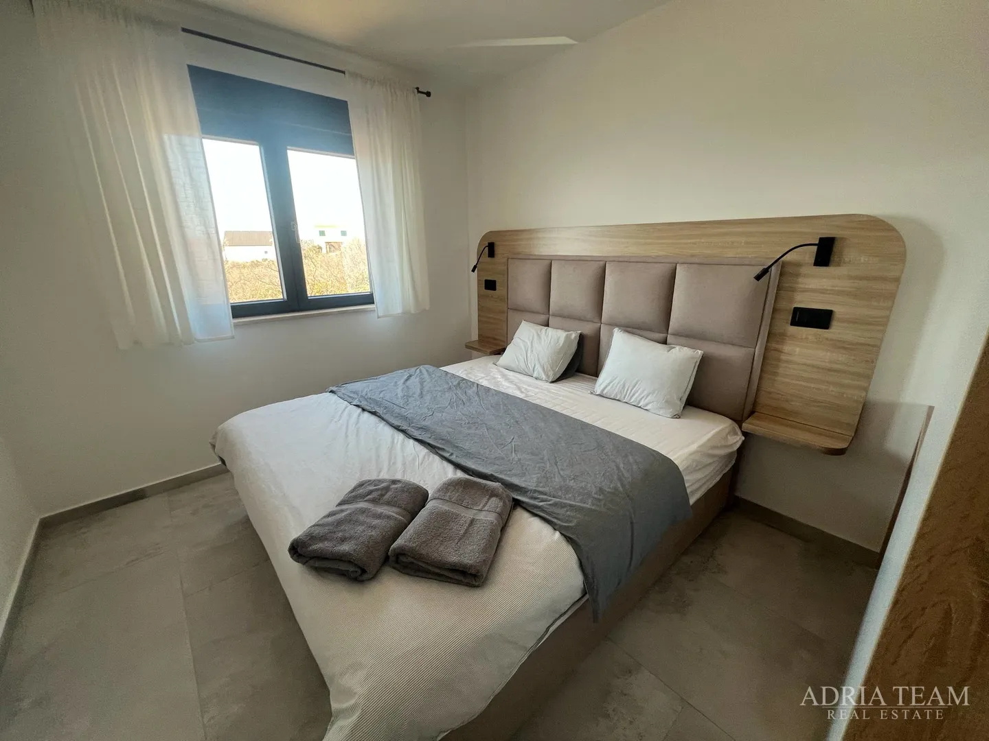 apartmani u novogradnji s otvorenim pogledom na more, maslenica - slika 10