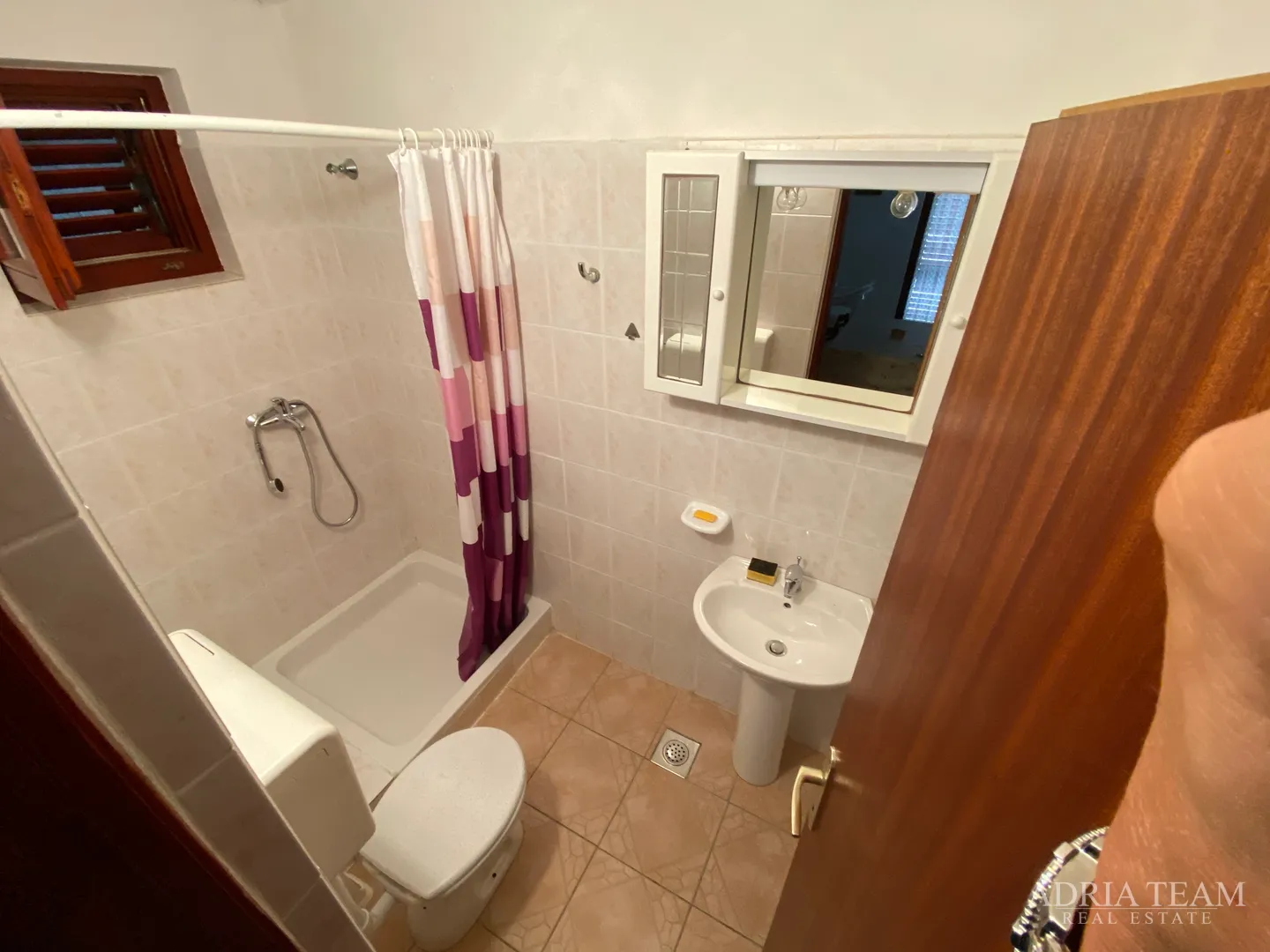 apartmanska kuća sa 6 apartmana, 70 m od mora, pag - povljana - slika 7