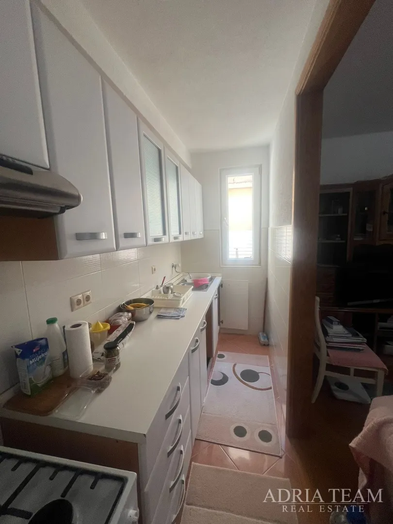 kuća s dvije stambene jedinice, 50 m od mora - vir, južna strana - slika 23