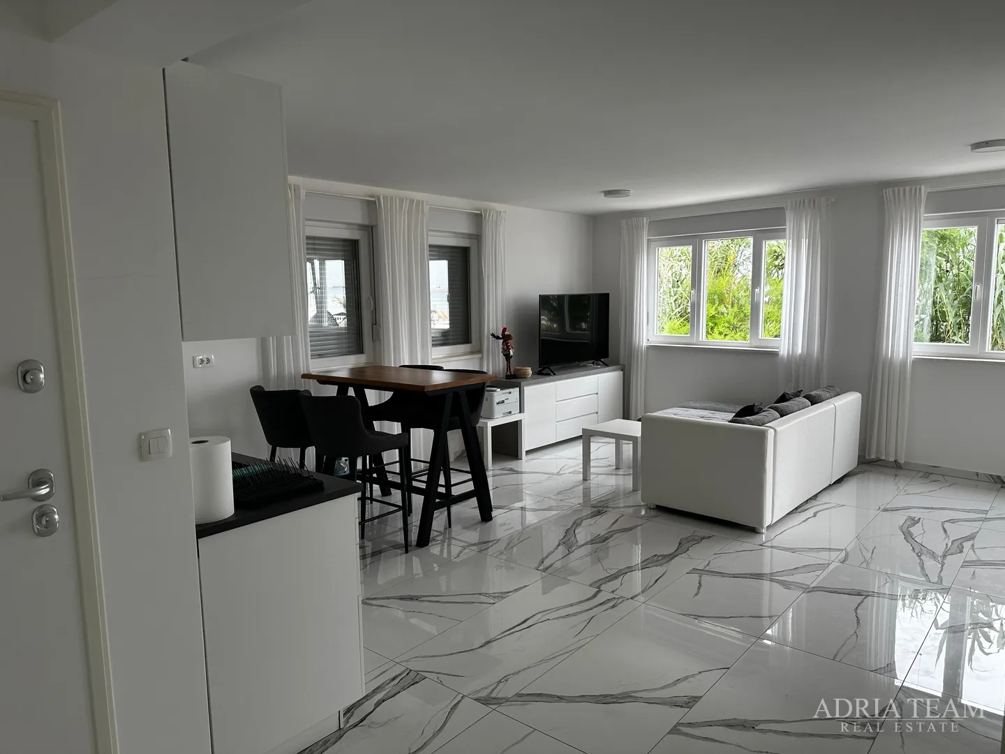 apartman u prvom redu do mora, potpuno opremljen - vir - slika 14