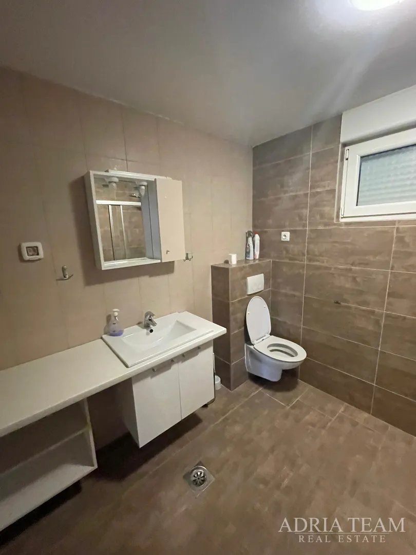 kuća s 10 apartmana, pogled na more - petrčane - slika 26
