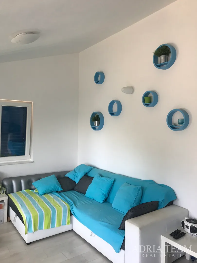 dvosobni apartman, 35 m od mora, verunić - dugi otok - slika 6