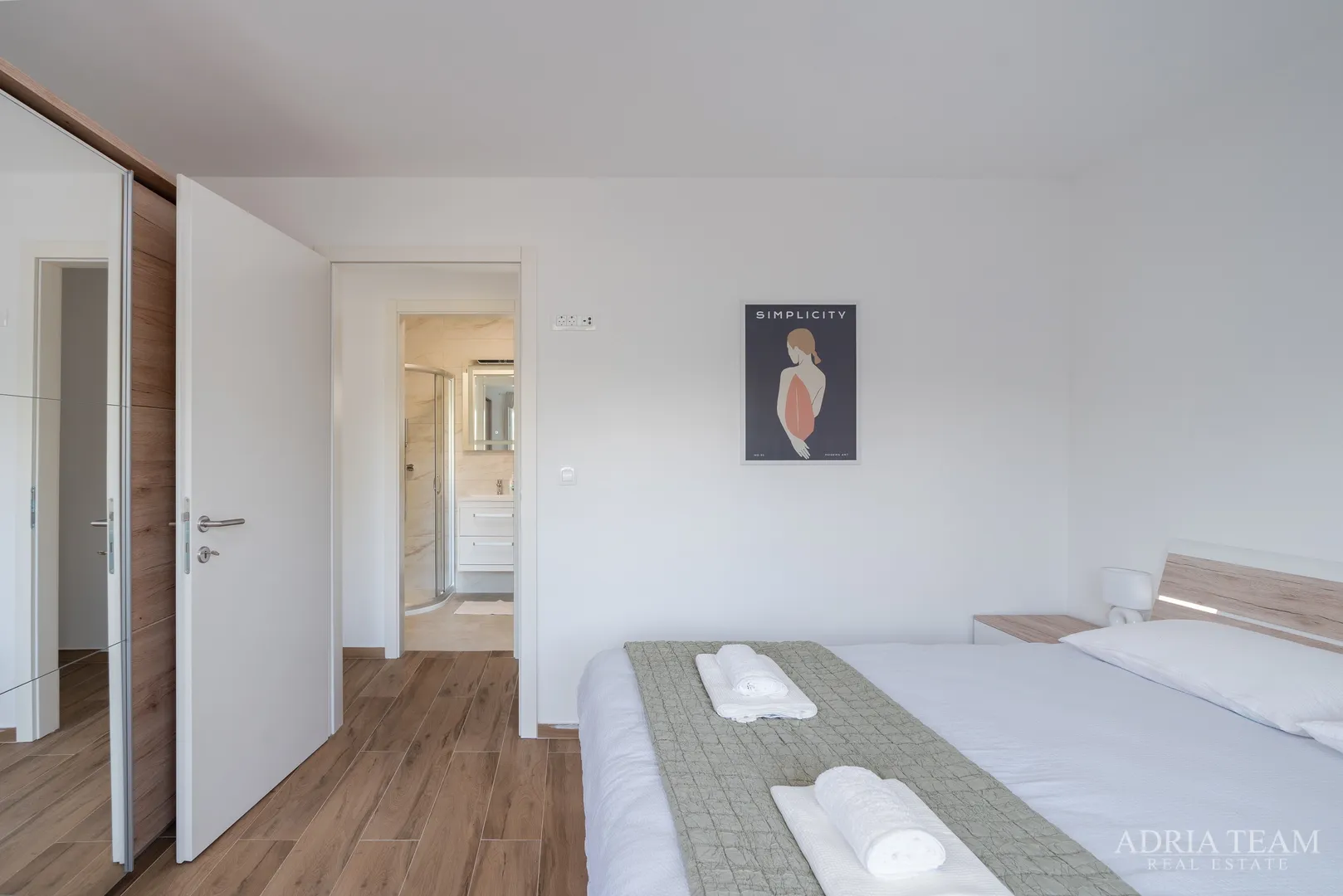namješten apartman s krovnom terasom - vir - slika 7