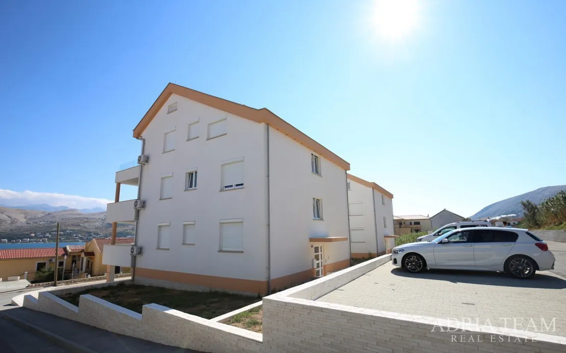 apartman s lijepim pogledom na more, 50 m od mora - pag - slika 2