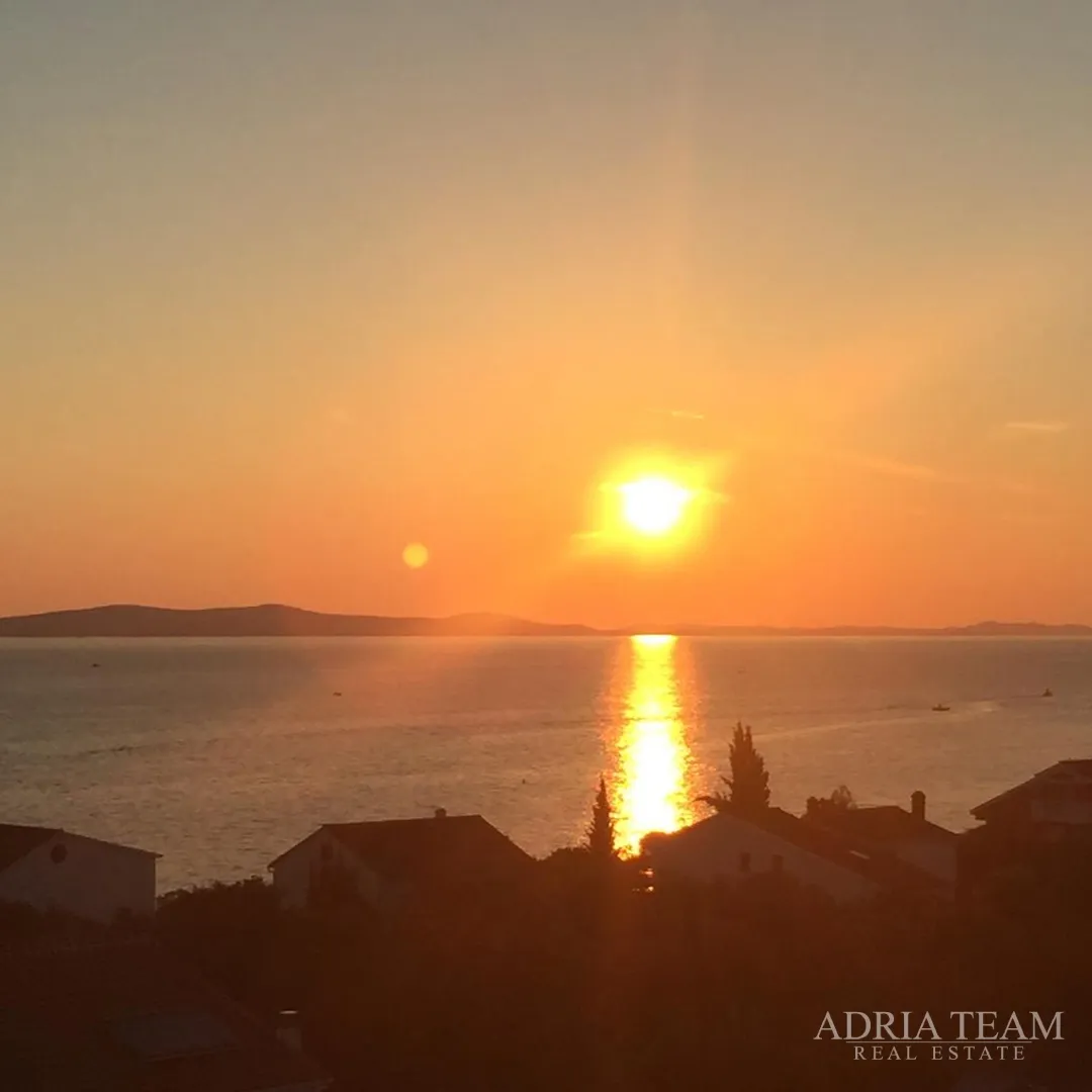kuća s 10 apartmana, pogled na more - petrčane - slika 83