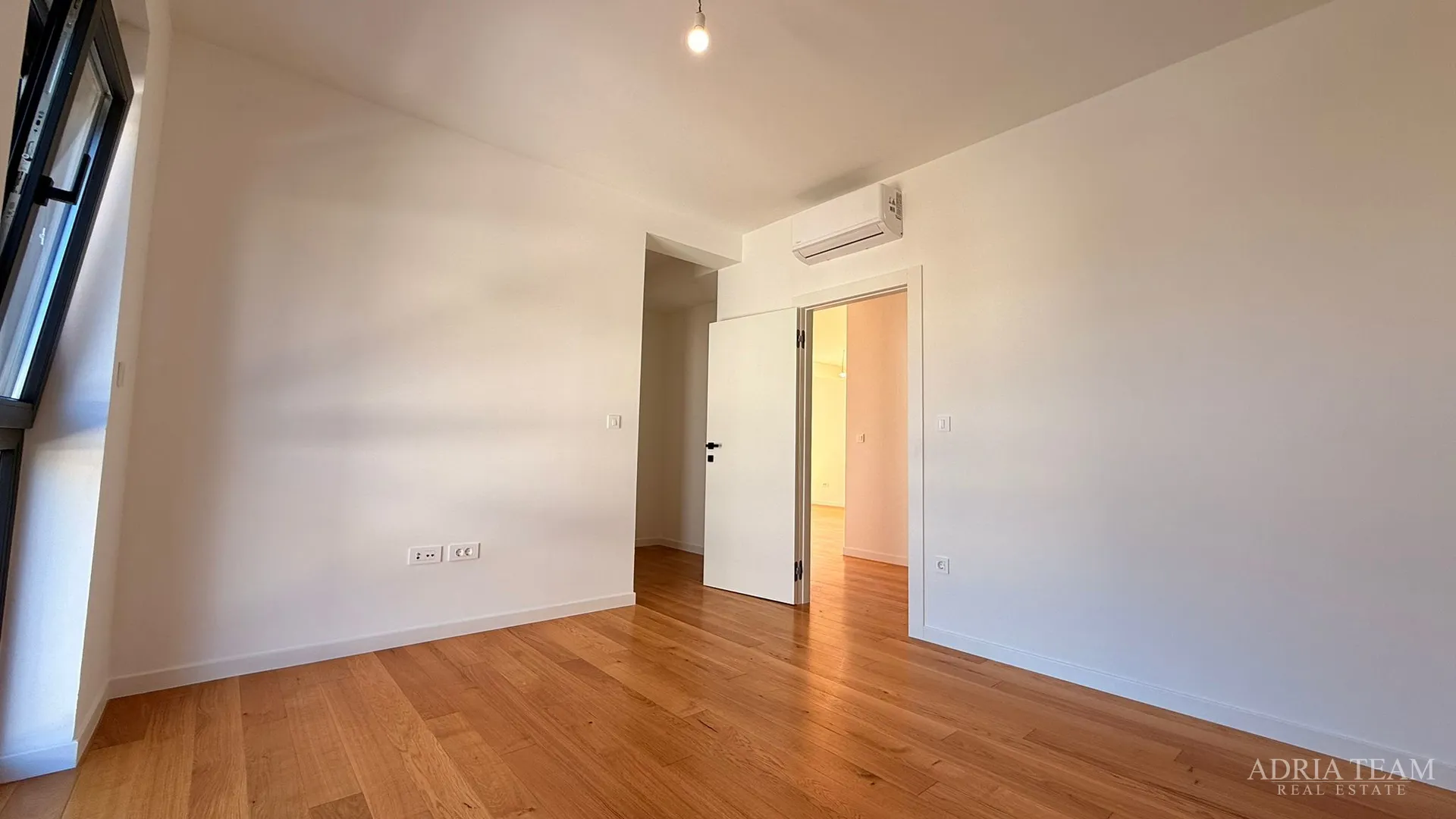 2 prostrana apartmana, privlaka - slika 30