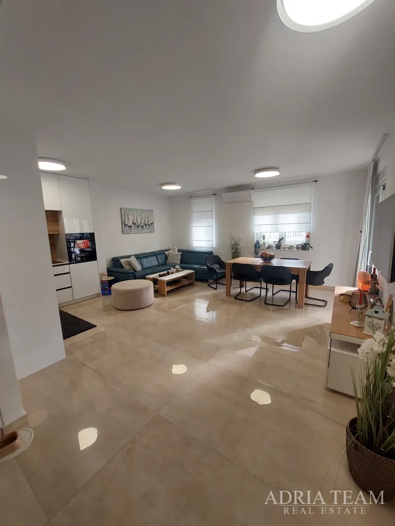 apartman u stambenoj zgradi, 80 m od mora - diklo, zadar posebna ljetna akcija! - slika 36