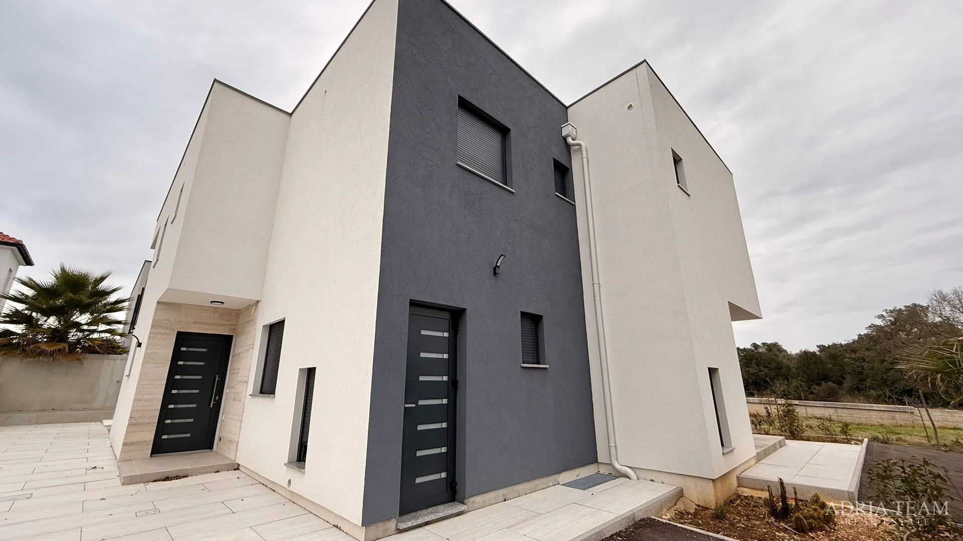 moderna duplex kuća s bazenom u zatonu kod nina – prodaja dva odvojena apartmana - slika 11