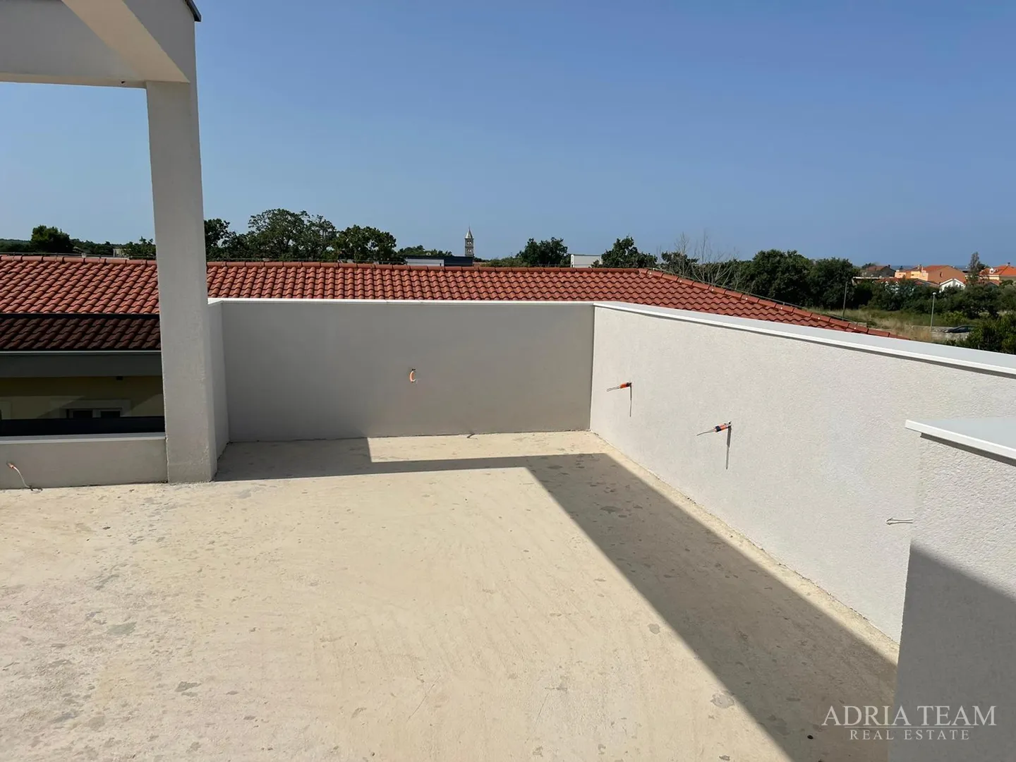 vila s bazenom u novogradnji - zaton - slika 68