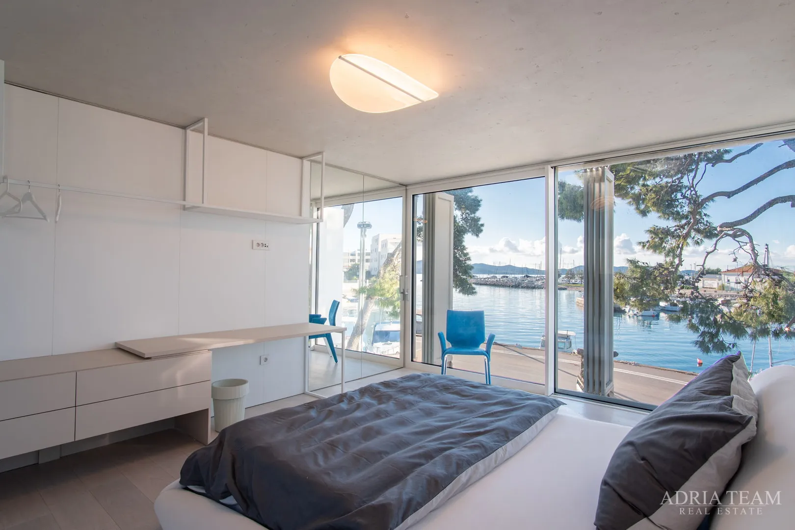 vila u prvom redu do mora, moderna arhitektura, prostrana krovna terasa - brodarica, zadar - slika 7