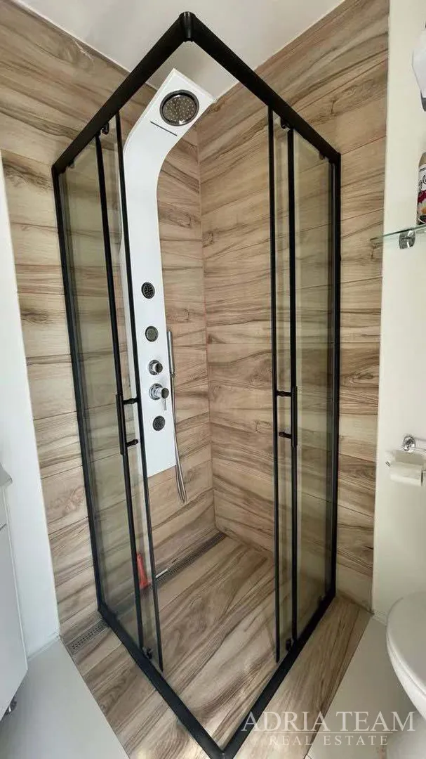 jednosobni apartman potpuno preuređen! 100 m od mora, vir - zadar - slika 13
