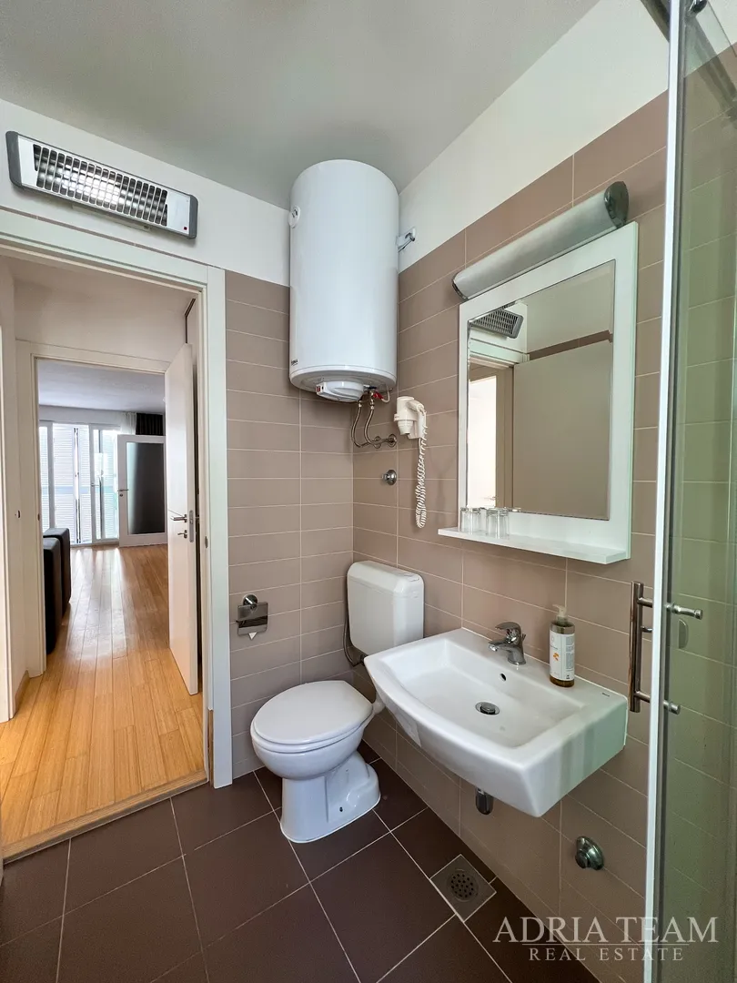 apartman s dvije terase, drugi red do mora - petrčane - slika 23