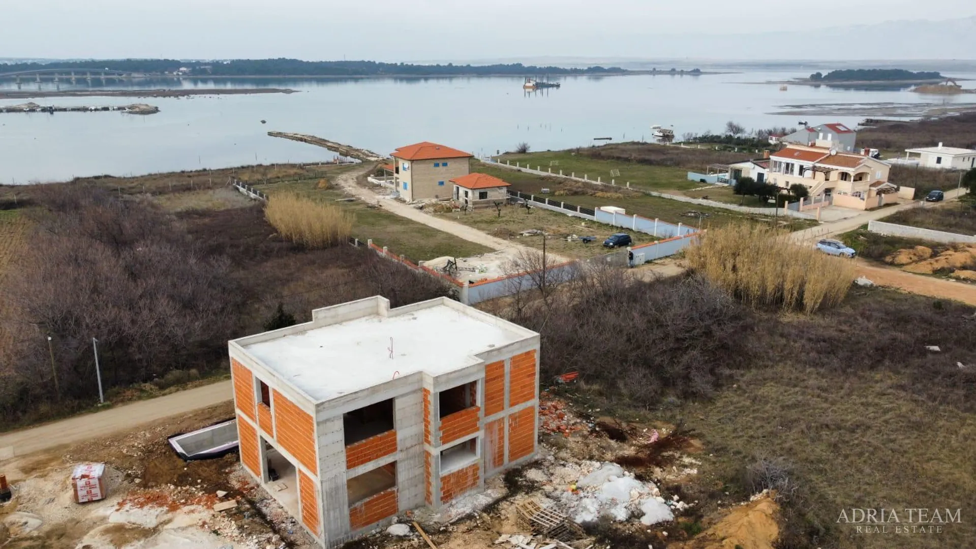 moderna vila udaljena 150 m od mora, novogradnja - privlaka - slika 4