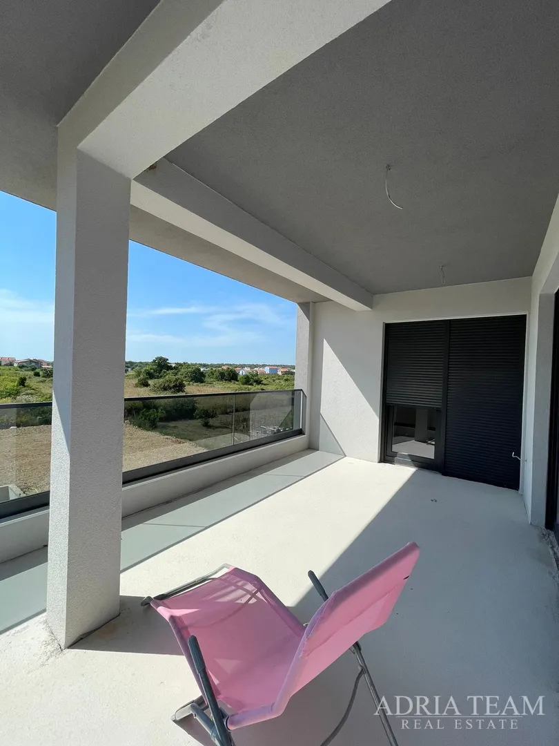 vila s bazenom u novogradnji - zaton - slika 55