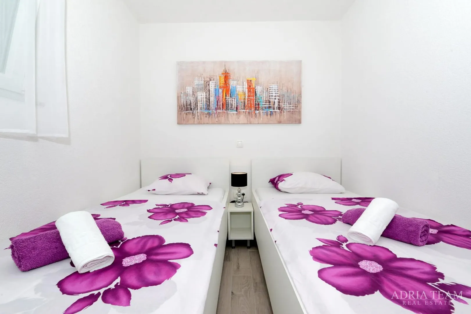 apartman u suterenu s bazenom i velikim vrtom - privlaka - slika 8