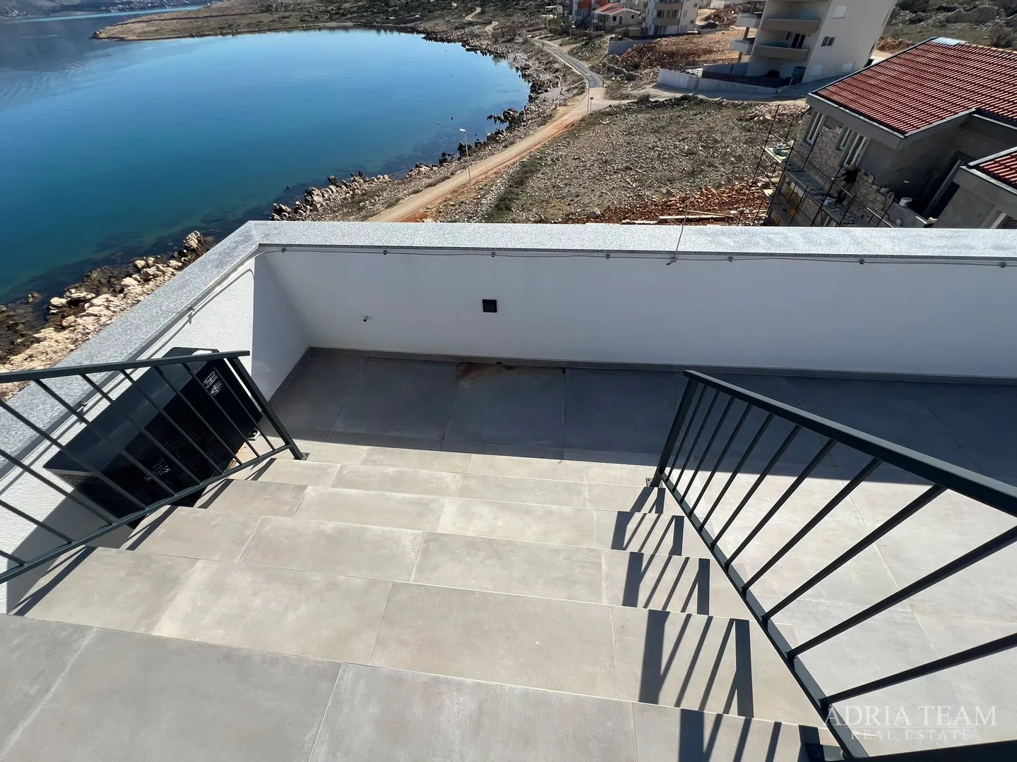 apartmani u prvom redu do mora, novogradnja - vinjerac - slika 65
