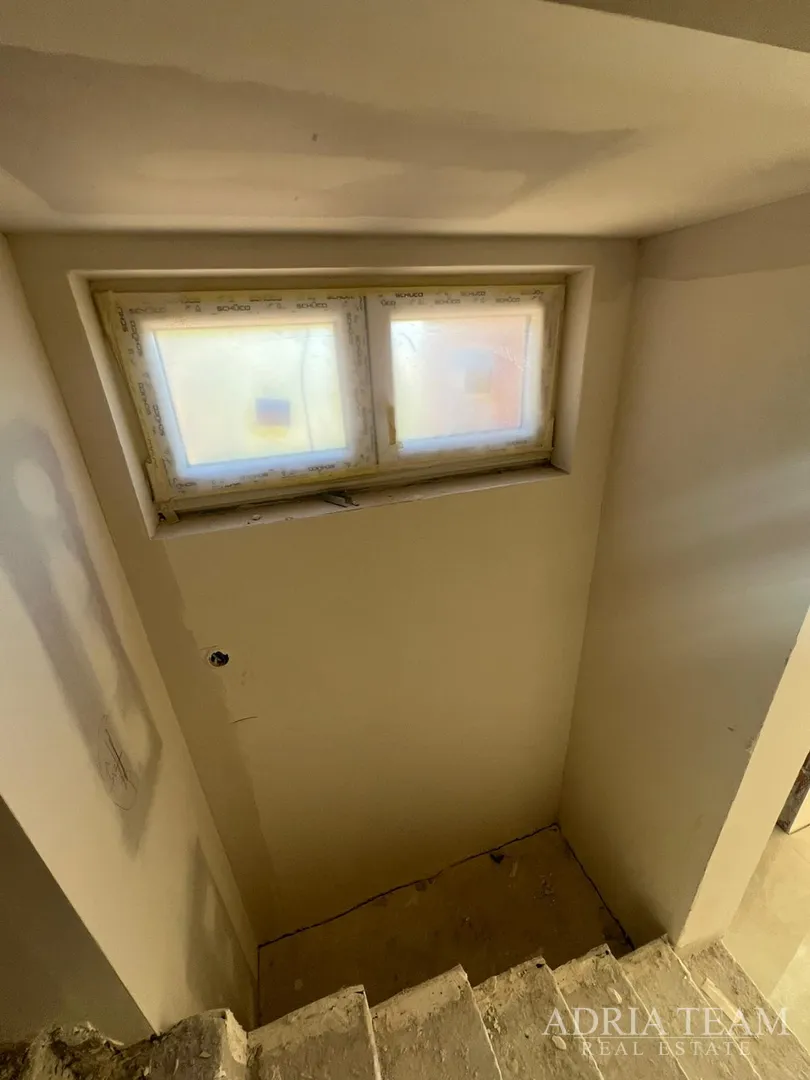 apartmani u novogradnji udaljeni 200 m od mora - seline - slika 24