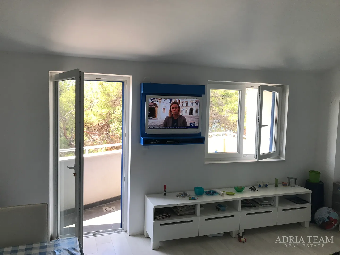 dvosobni apartman, 35 m od mora, verunić - dugi otok - slika 4