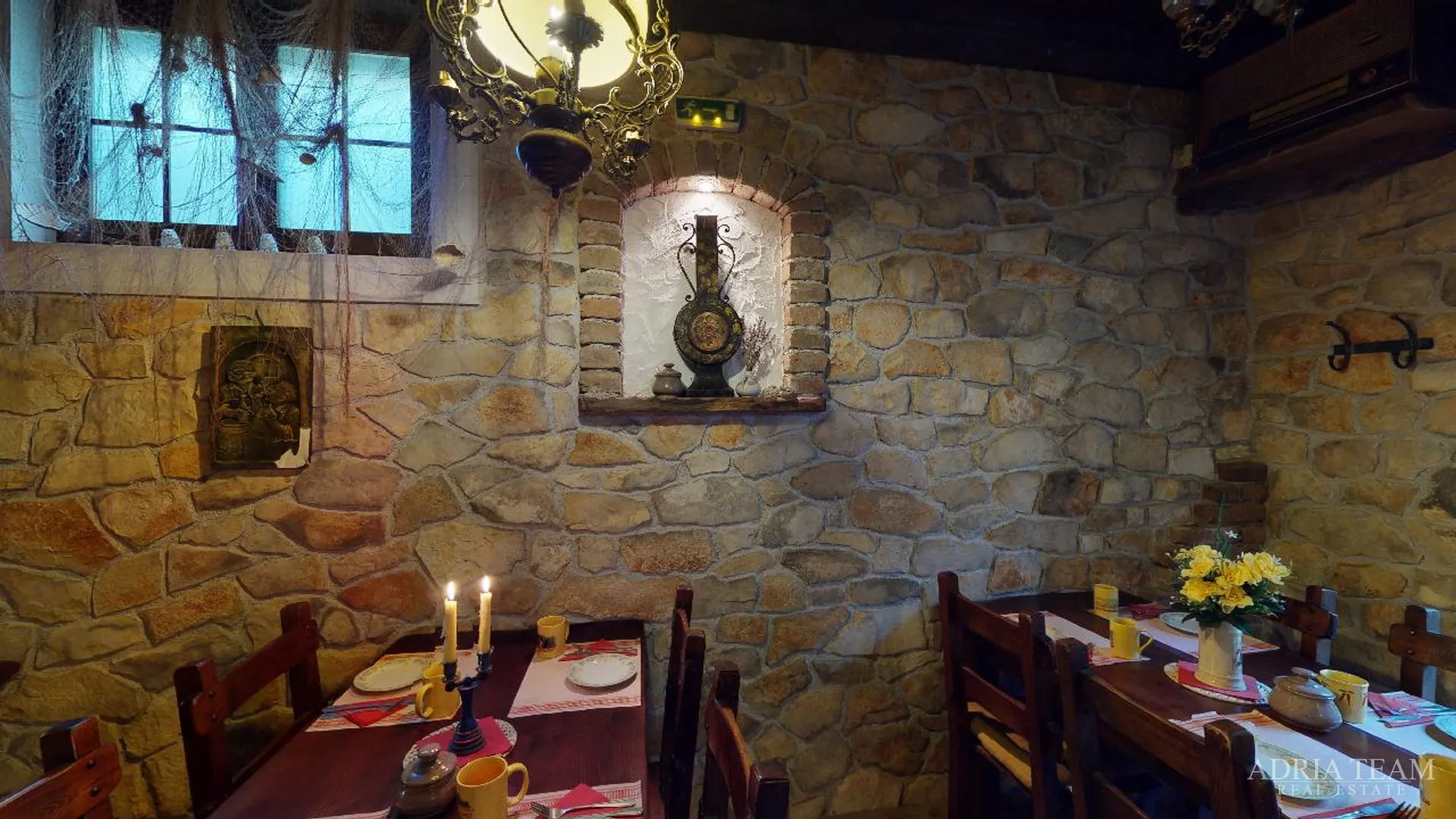 hotel s konobom i krovnom terasom, 1. red do mora - sukošan - slika 98
