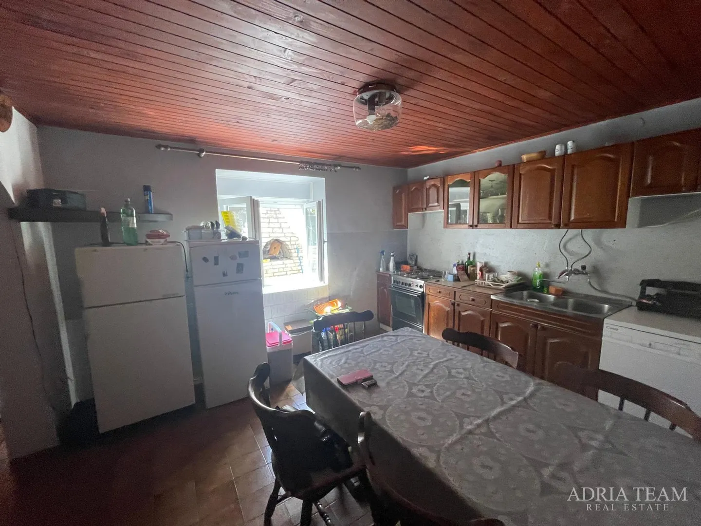 kuća udaljena 650 m od mora, centar - povljana, pag - slika 11