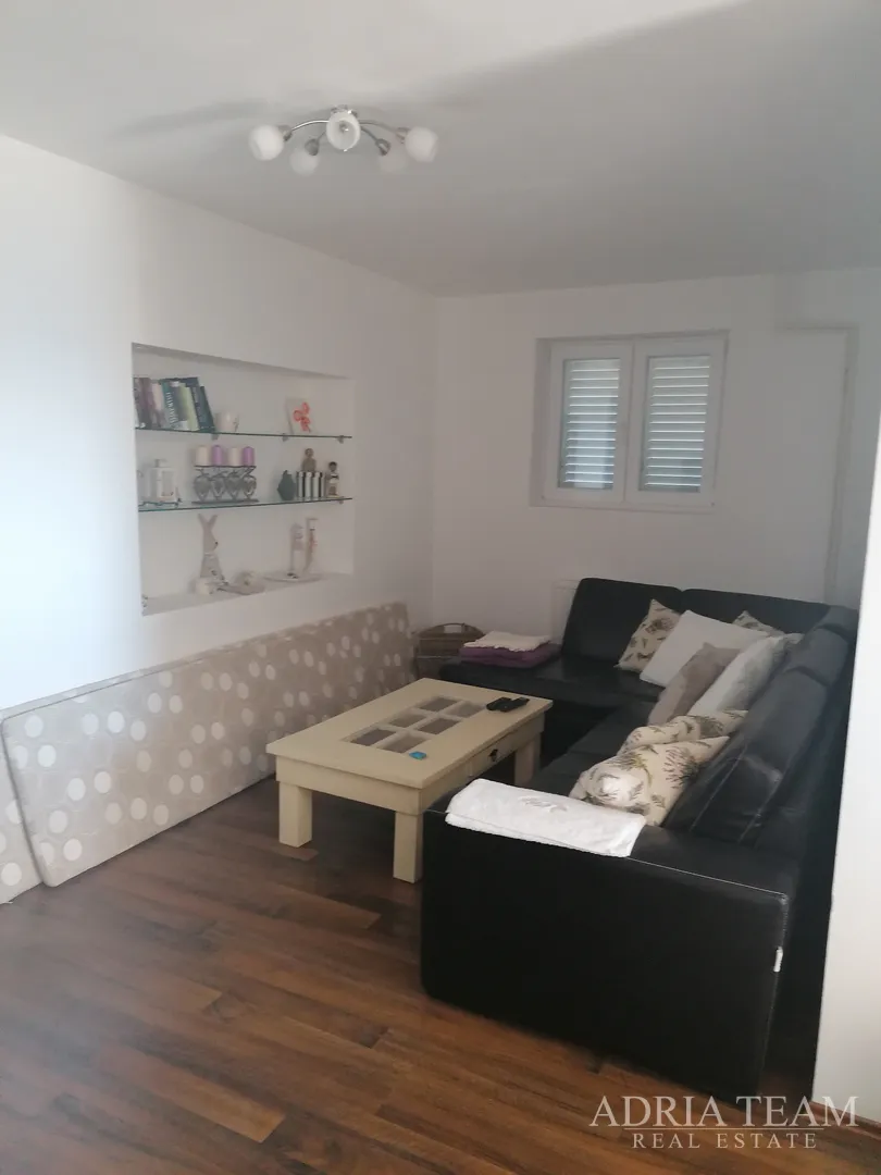 apartmanska kuća s 3 apartmana, 120 m od mora, petrčane - zadar - slika 15