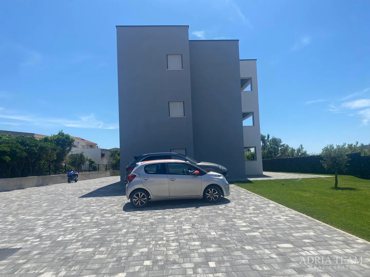 apartmani u novogradnji s pogledom na more, mirna i tiha pozicija!! pag - slika 28