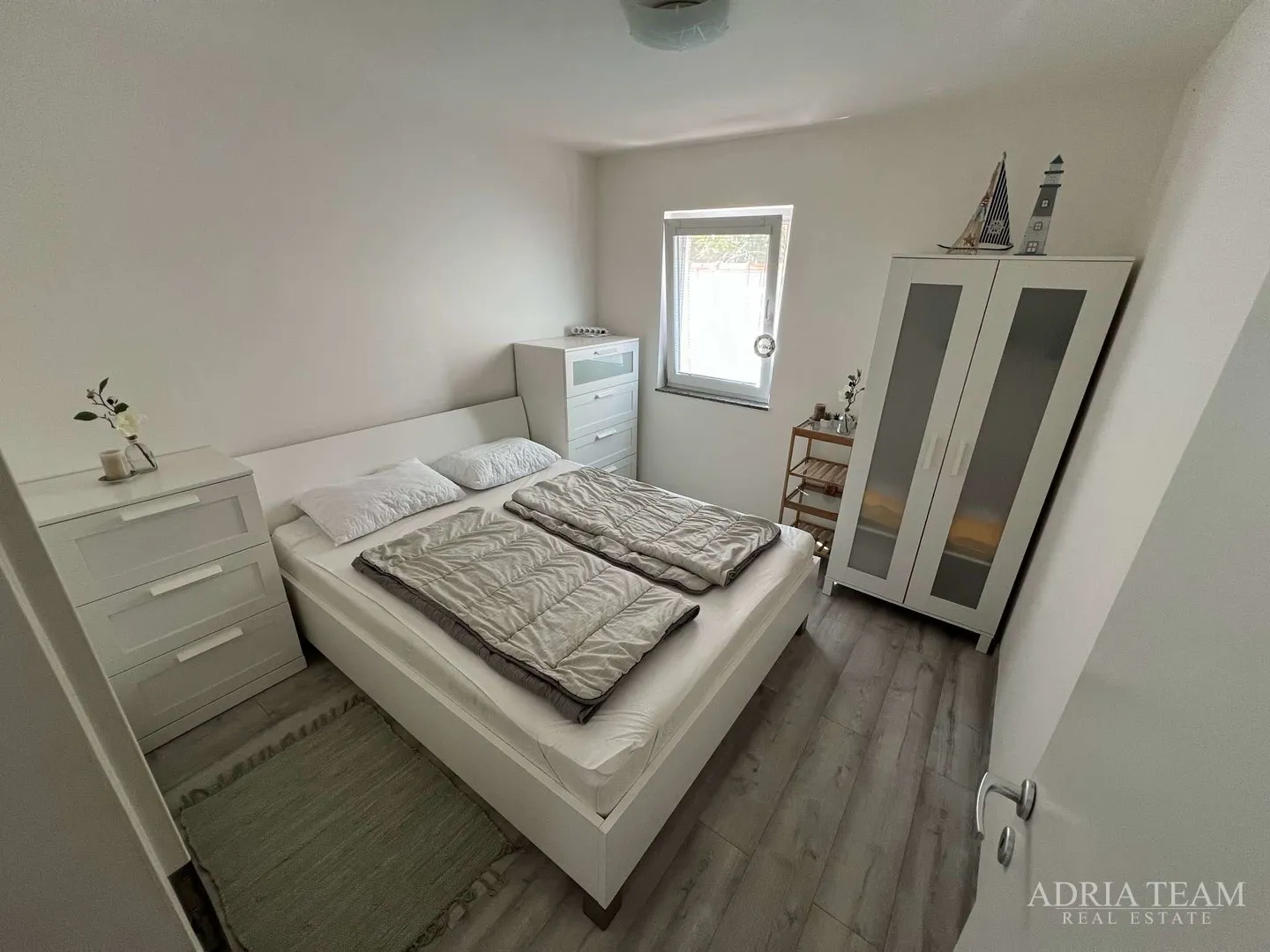 jednosobni apartman potpuno preuređen! 100 m od mora, vir - zadar - slika 9